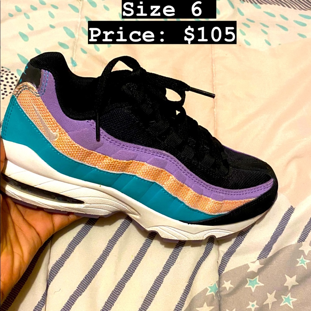 Size 6 Air Max for sale in good condition